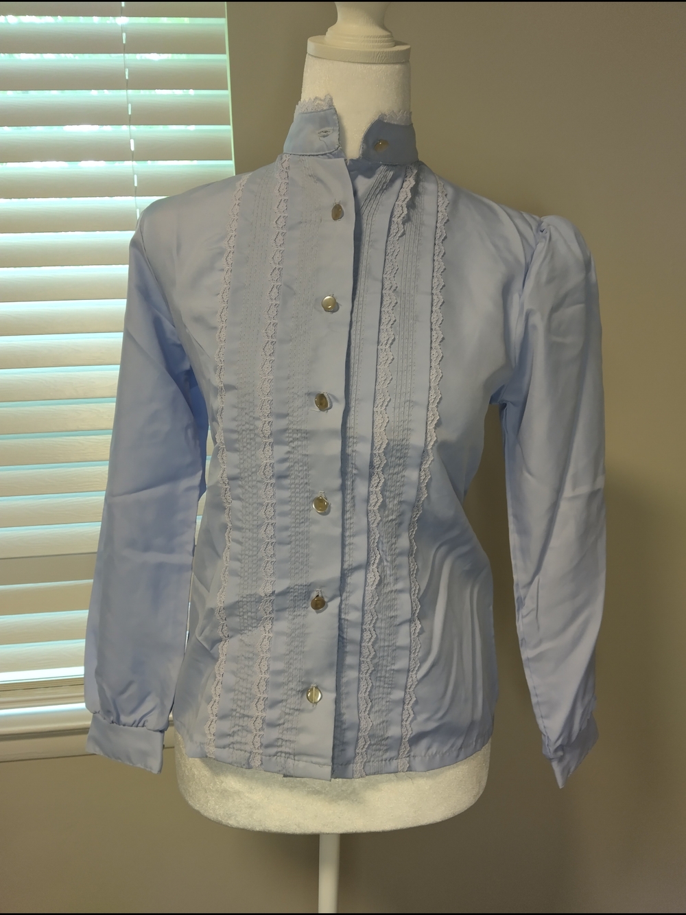 Vintage Light Blue Lace-Trim Button-Front Women's Blouse